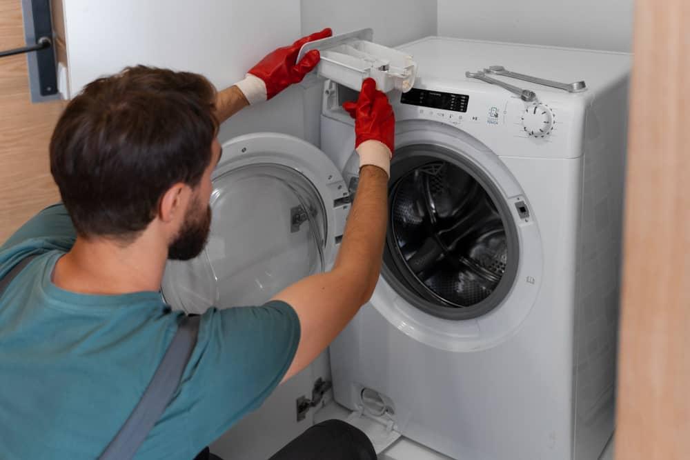 What to Do When Your Washing Machine Is Leaking?