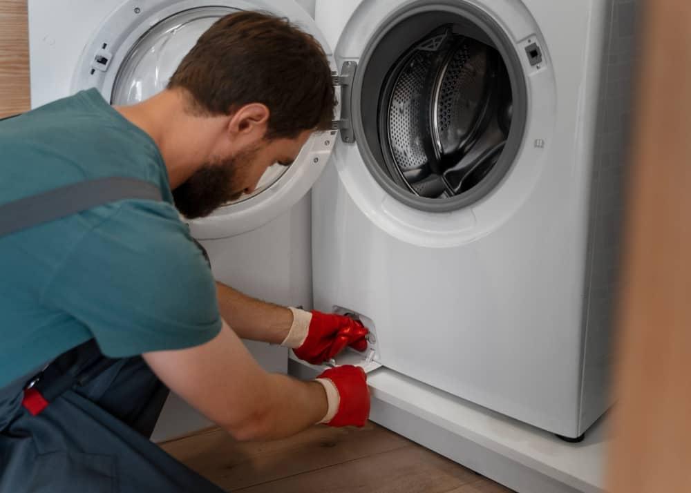 What to Do When Your Washing Machine Is Leaking